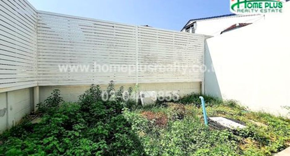 For sale 3 bedrooms house in Lak Si, Bangkok