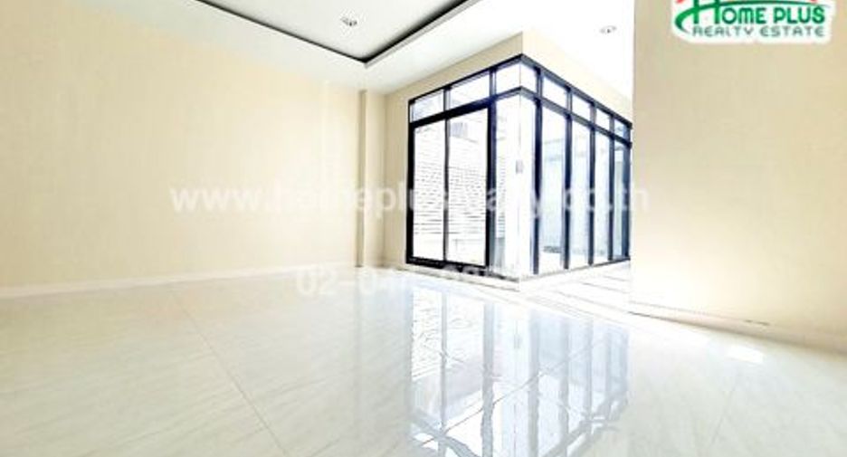 For sale 3 bedrooms house in Lak Si, Bangkok