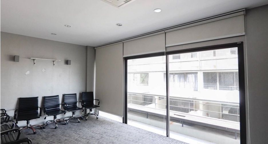 For sale 3 bed office in Bueng Kum, Bangkok