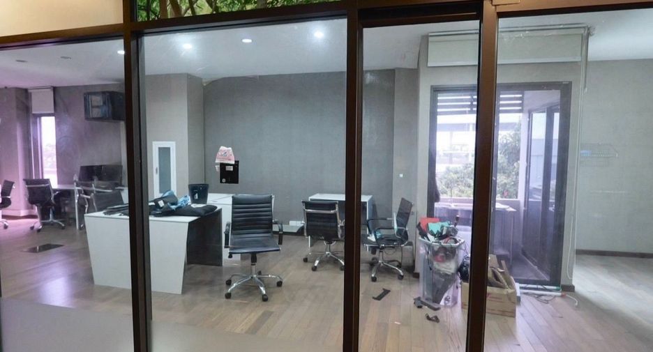For sale 3 bed office in Bueng Kum, Bangkok