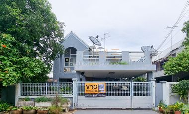 Casa en venta de 4 habitaciones en Saphan Sung, Bangkok