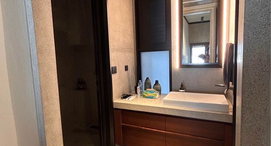 For rent 5 bedrooms condo in Yan Nawa, Bangkok