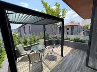 For rent そして for sale 5 Beds house in Yan Nawa, Bangkok