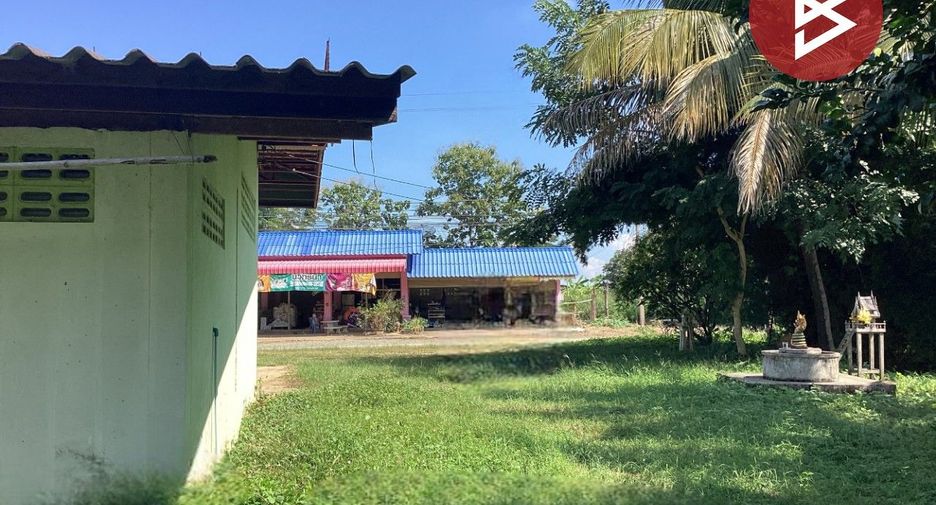 For sale 3 bed house in Tha Pla, Uttaradit