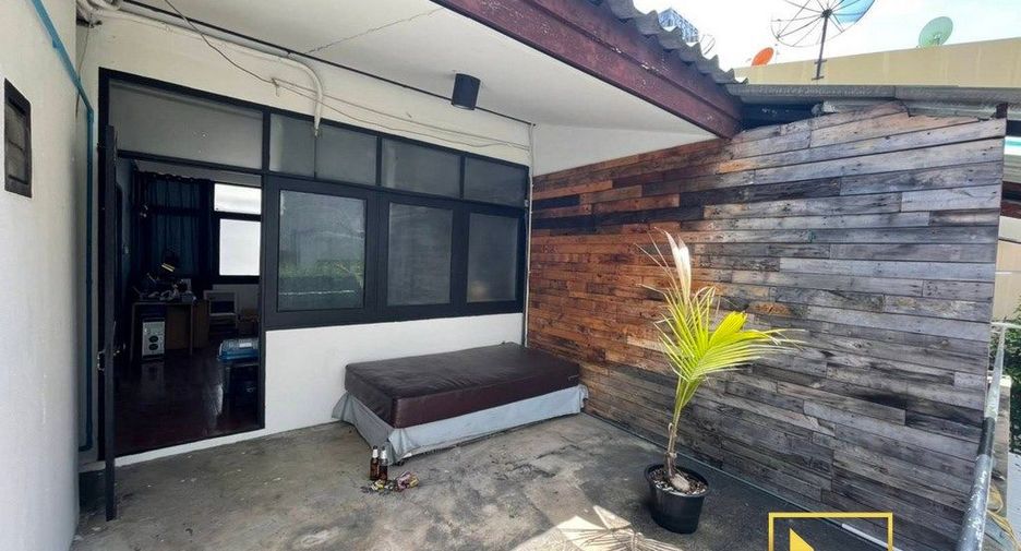 For rent 3 bed house in Pathum Wan, Bangkok