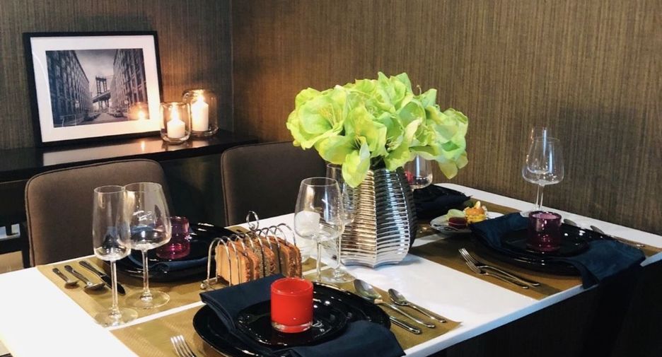 For sale 43 bedrooms apartment in Watthana, Bangkok
