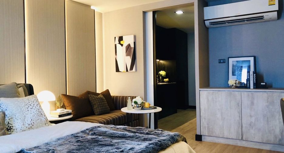 For sale 43 bedrooms apartment in Watthana, Bangkok