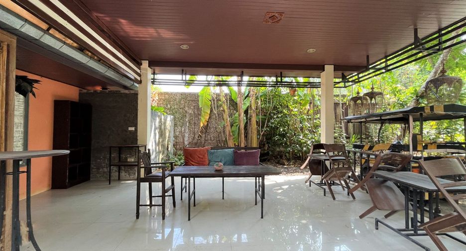 For sale 6 bed villa in Mueang Krabi, Krabi