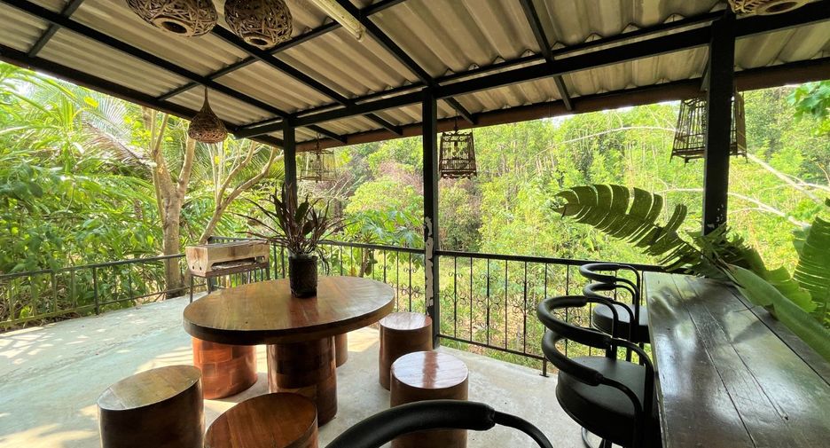 For sale 6 bed villa in Mueang Krabi, Krabi