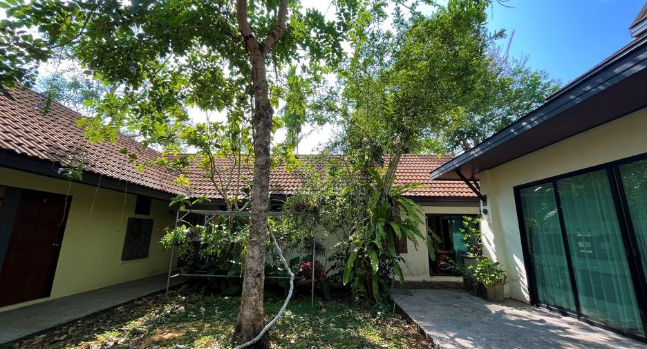 For sale 6 bed villa in Mueang Krabi, Krabi