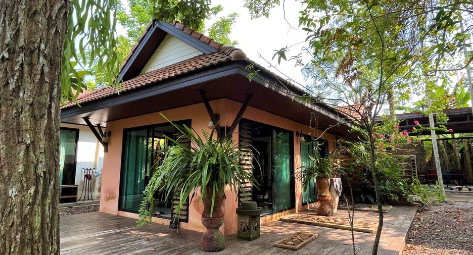 For sale 6 bed villa in Mueang Krabi, Krabi