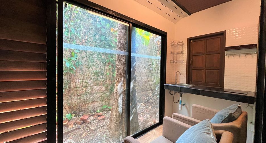 For sale 6 bed villa in Mueang Krabi, Krabi