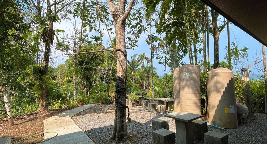 For sale 6 bed villa in Mueang Krabi, Krabi
