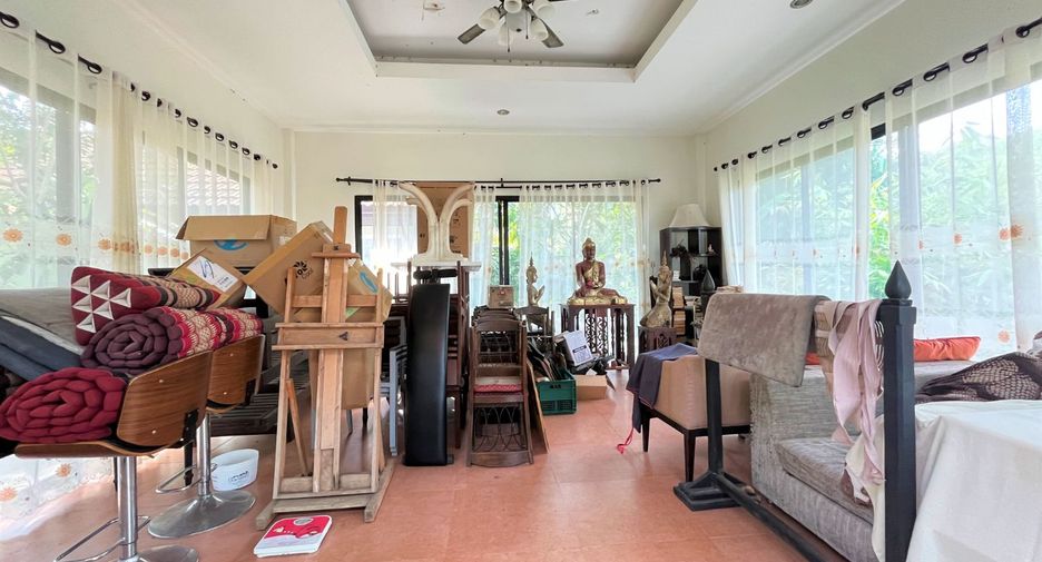 For sale 6 bed villa in Mueang Krabi, Krabi