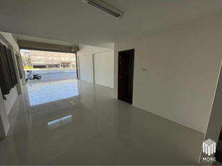 For sale 3 ベッドルーム retail Space in Mueang Chiang Mai, Chiang Mai