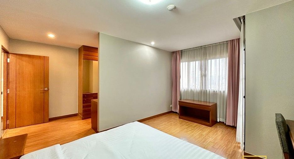 À louer 2 chambres condo à Watthana, Bangkok