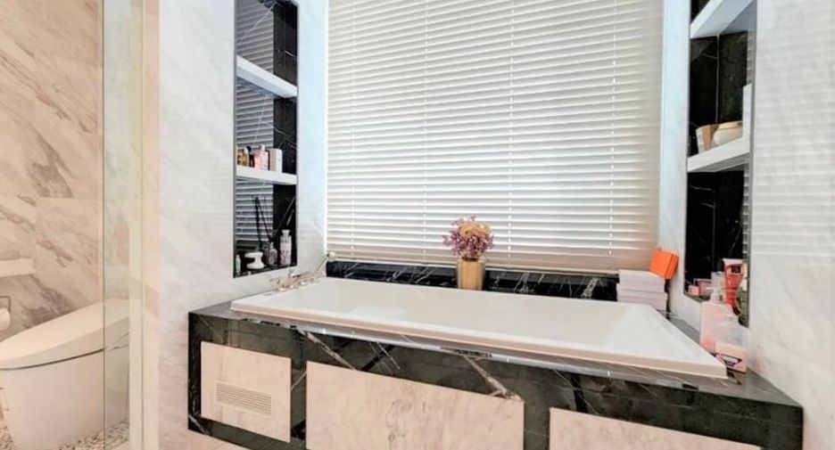 For rent and for sale 2 bed condo in Khlong San, Bangkok