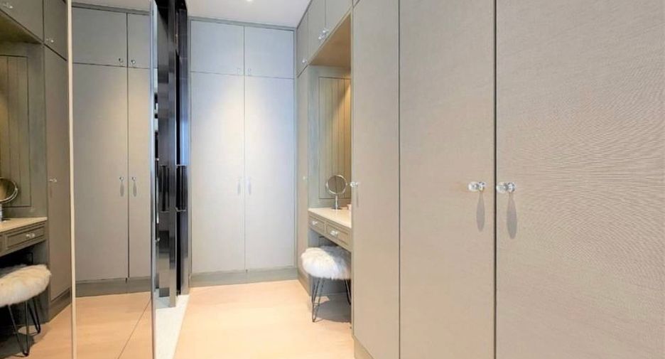 For rent and for sale 2 bed condo in Khlong San, Bangkok