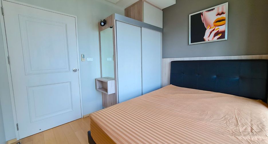 For rent 2 bedrooms condo in Phaya Thai, Bangkok