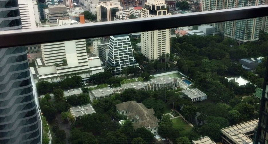 For sale 3 bedrooms condo in Pathum Wan, Bangkok