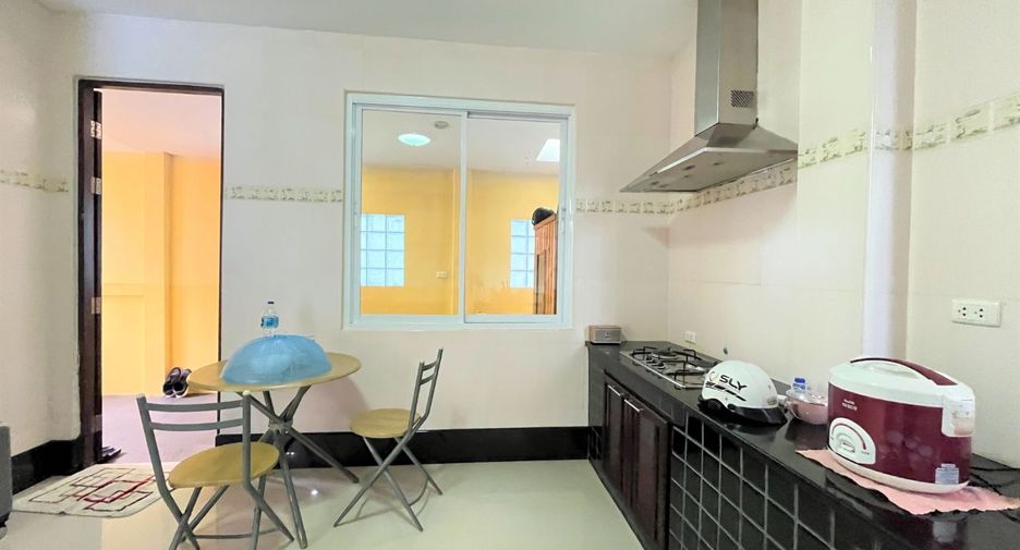 Casa en alquiler de 3 habitaciones en Kathu, Phuket
