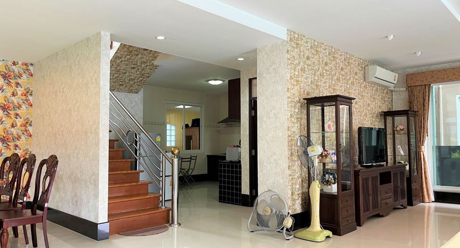 Casa en alquiler de 3 habitaciones en Kathu, Phuket