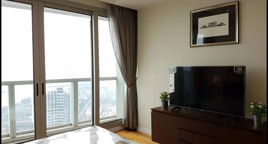 For rent 3 ベッドルーム condo in Sathon, Bangkok