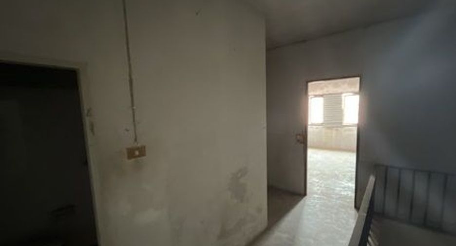 Reihenhaus zum Kauf mit 2 Zimmer in Kaeng Khoi, Saraburi