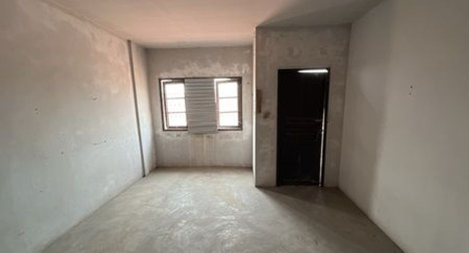 Reihenhaus zum Kauf mit 2 Zimmer in Kaeng Khoi, Saraburi