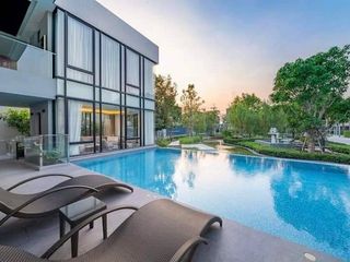 For rent and for sale 3 bedrooms townhouse in Saphan Sung, Bangkok