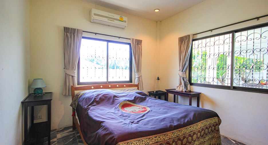 For sale 3 bedrooms villa in Cha Am, Phetchaburi