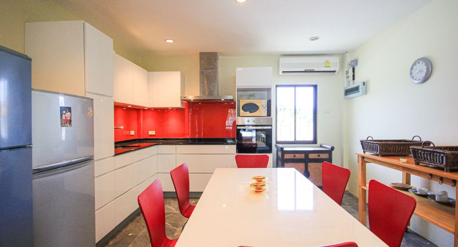 For sale 3 bedrooms villa in Cha Am, Phetchaburi