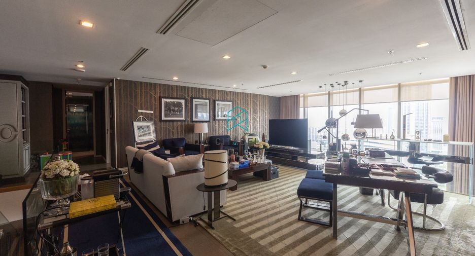 Condo en venta de 3 habitaciones en Sathon, Bangkok