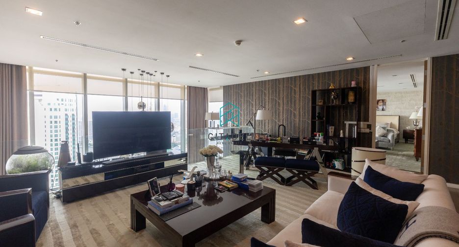 Condo en venta de 3 habitaciones en Sathon, Bangkok