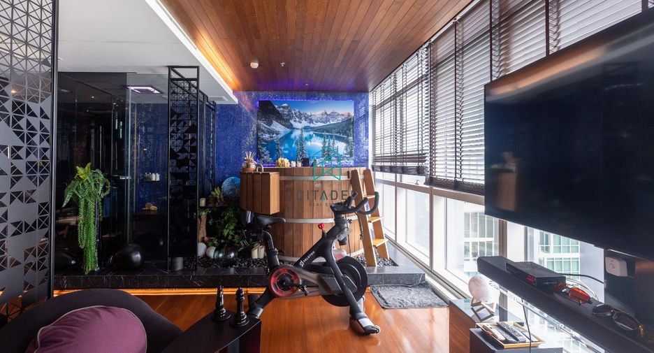 Condo en venta de 3 habitaciones en Sathon, Bangkok