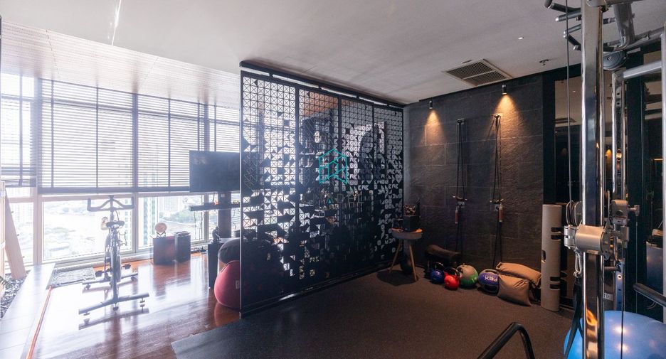 Condo en venta de 3 habitaciones en Sathon, Bangkok