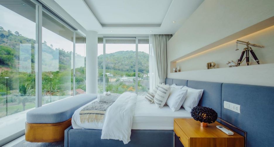 Villa en alquiler y en venta de 4 habitaciones en Mueang Phuket, Phuket