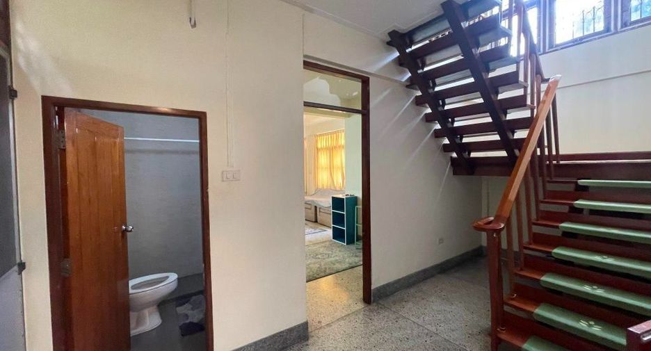 出租 2 卧室 独立屋 在 Bang Sue, 曼谷