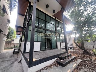 For rent 4 ベッドルーム house in Phaya Thai, Bangkok