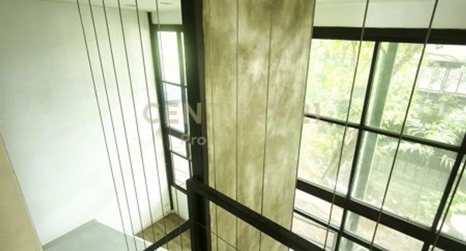 出租 4 卧室 独立屋 在 Phaya Thai, 曼谷