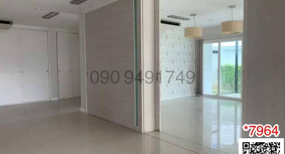 Oficina en venta en Phra Pradaeng, Samut Prakan