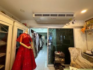 For sale retail Space in Bang Bo, Samut Prakan