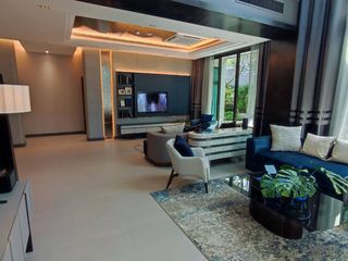 For sale 5 Beds house in Pathum Wan, Bangkok