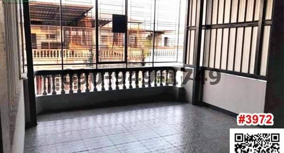 For rent 3 bedrooms retail Space in Bang Khae, Bangkok