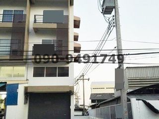 For rent 3 bed retail Space in Phra Pradaeng, Samut Prakan