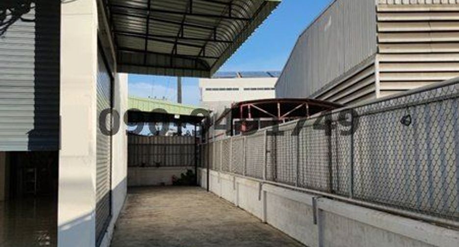 Gewerbefläche zur Miete mit 3 Zimmer in Phra Pradaeng, Samut Prakan