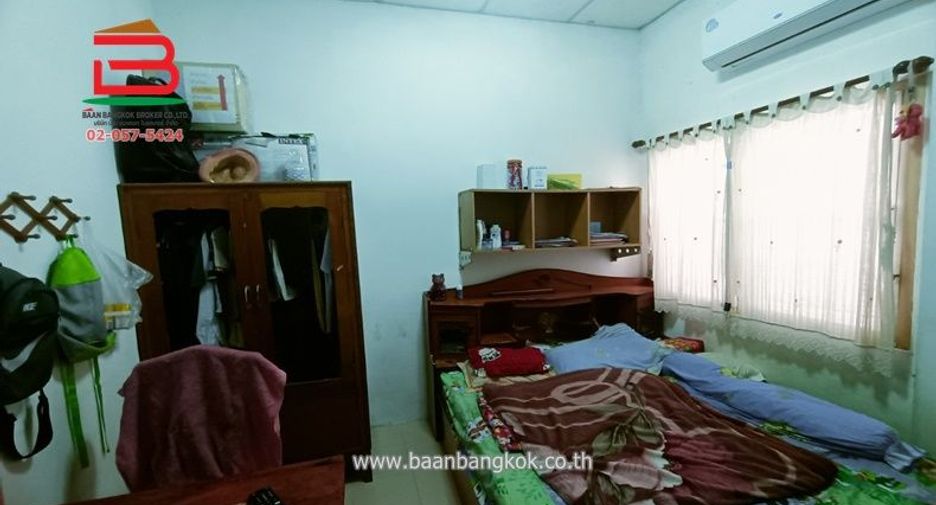Reihenhaus zum Kauf mit 2 Zimmer in Nong Chok, Bangkok