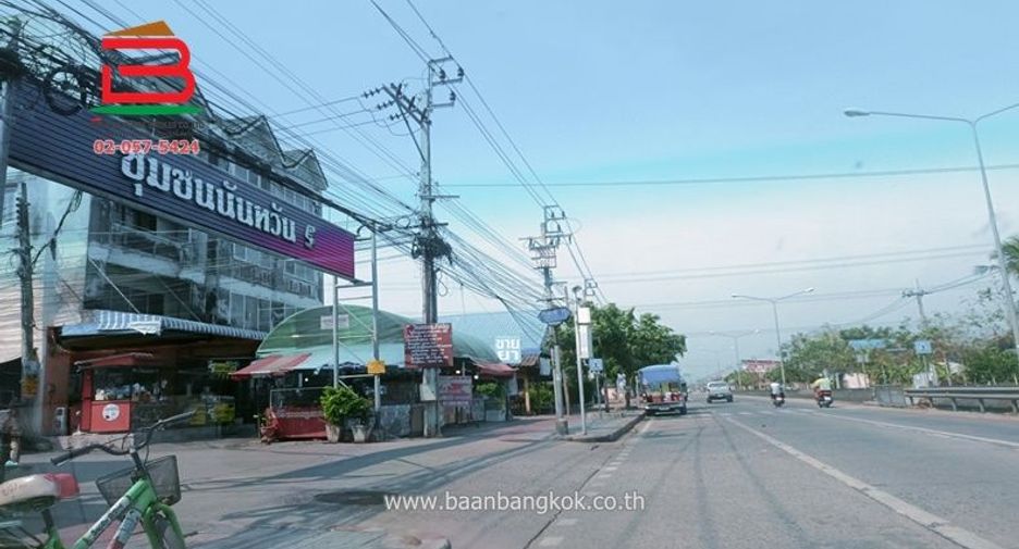 Reihenhaus zum Kauf mit 2 Zimmer in Nong Chok, Bangkok