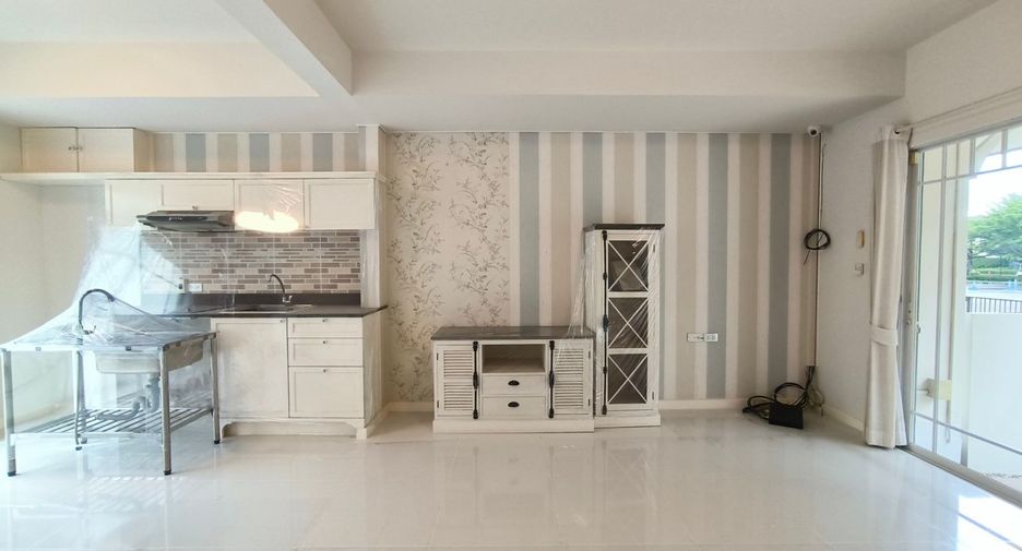 For rent and for sale 2 bedrooms townhouse in Bang Bo, Samut Prakan