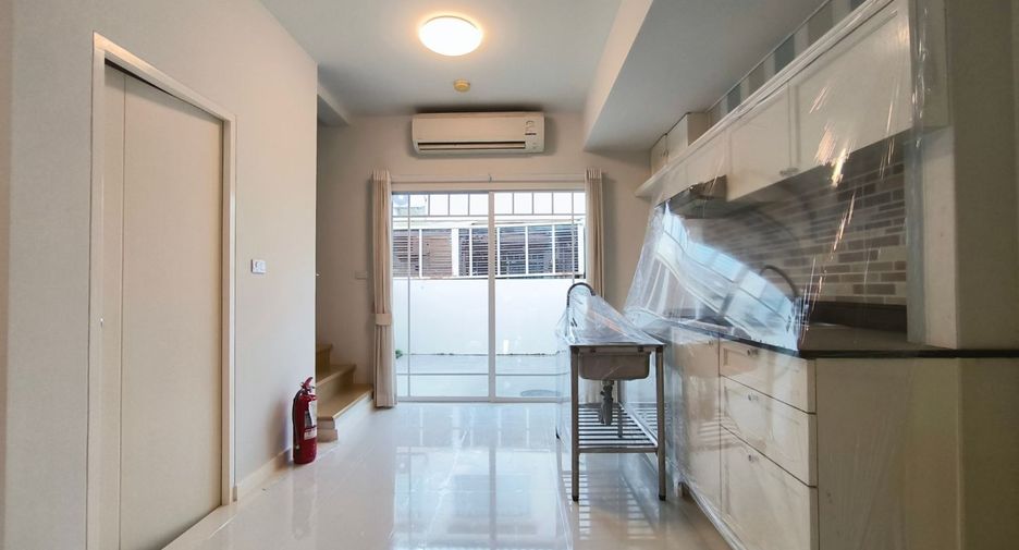 For rent and for sale 2 bedrooms townhouse in Bang Bo, Samut Prakan